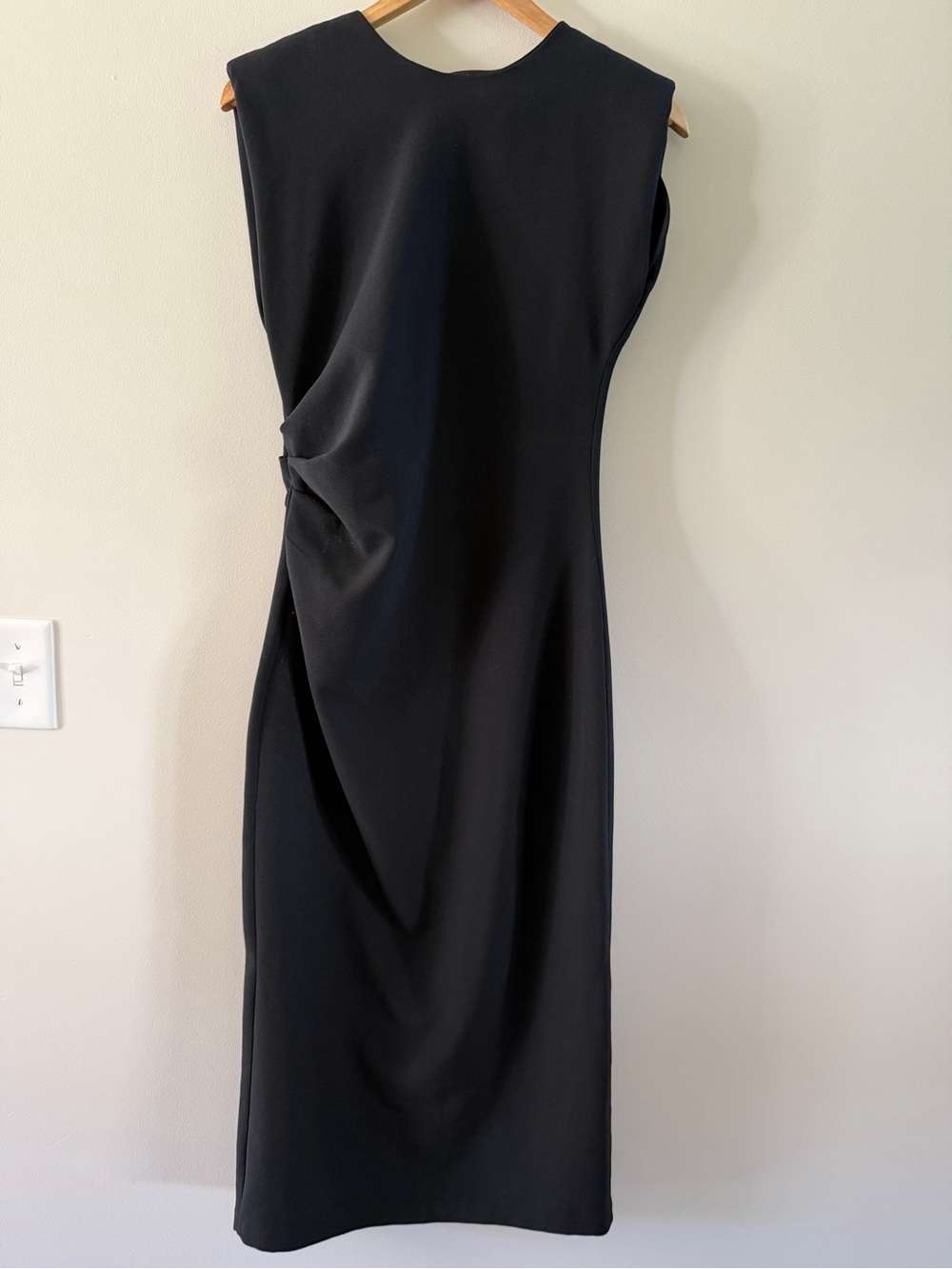 Zara Black Sleeveless Draped Midi Dress flattering slimming W/shoulder pads med